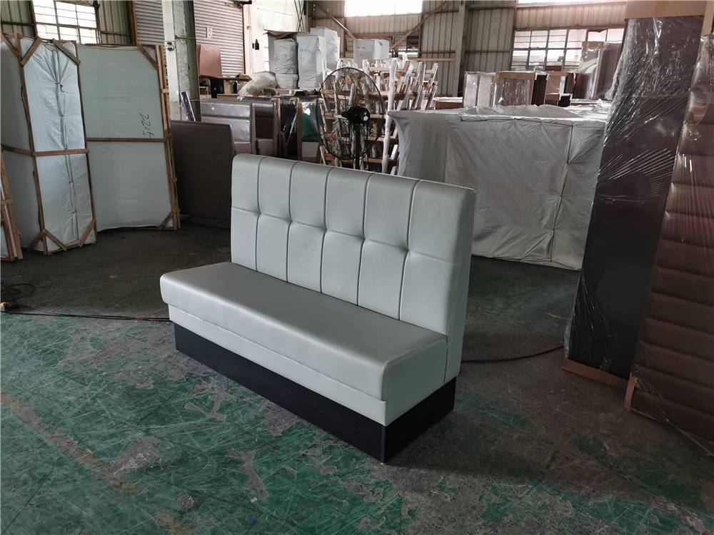 甜品店长条软包座椅定做，广州软体家具加工厂专业服务